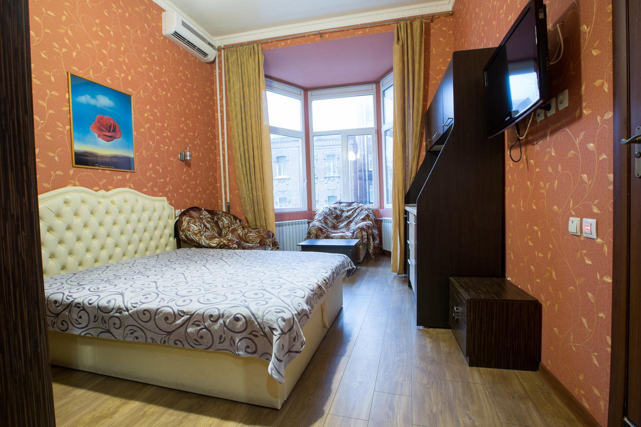 Rymarska Apart Hotel Kharkiv Extérieur photo